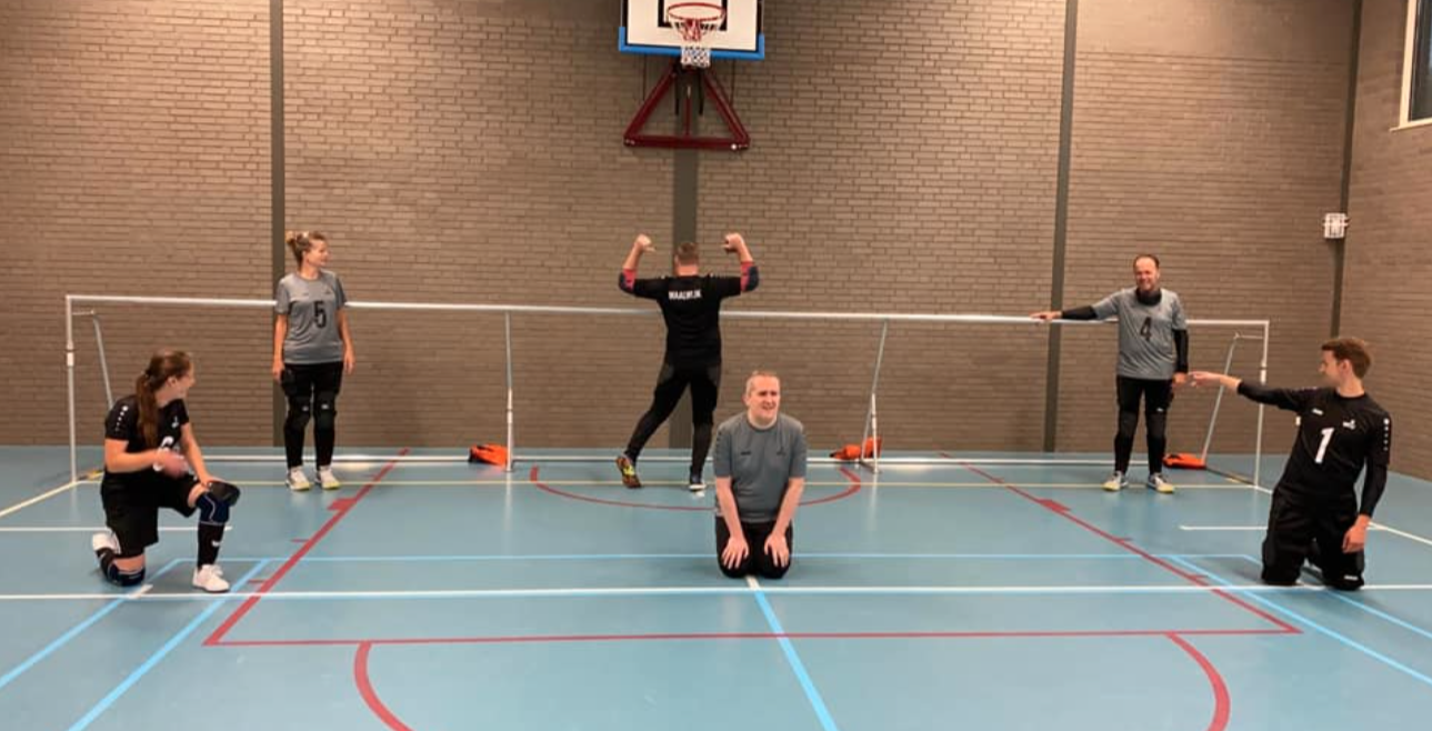 Gloednieuwe goalballdoelen in gebruik genomen